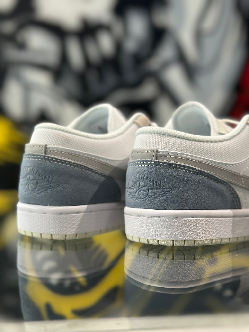 Jordan Retro 1 Low Paris
